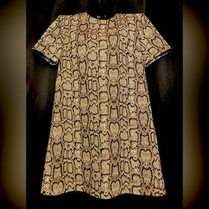 Zara animal print dress! Very pretty dress pre owned No flaws!